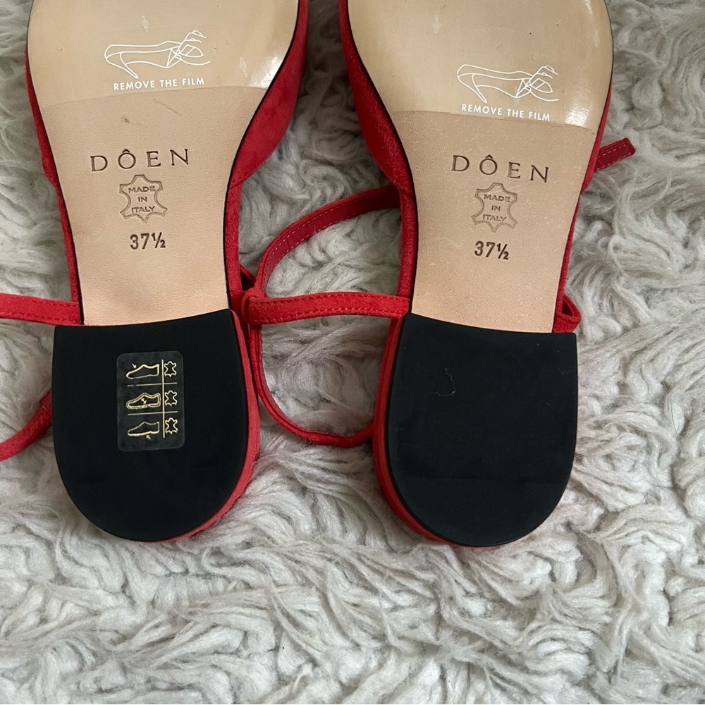 Doen Cristina T Strap Flat - Fuego Suede - Picture 4 of 9